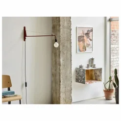 Vitra Applique Petite Potence - Jean Prouvé | Rouge japonais