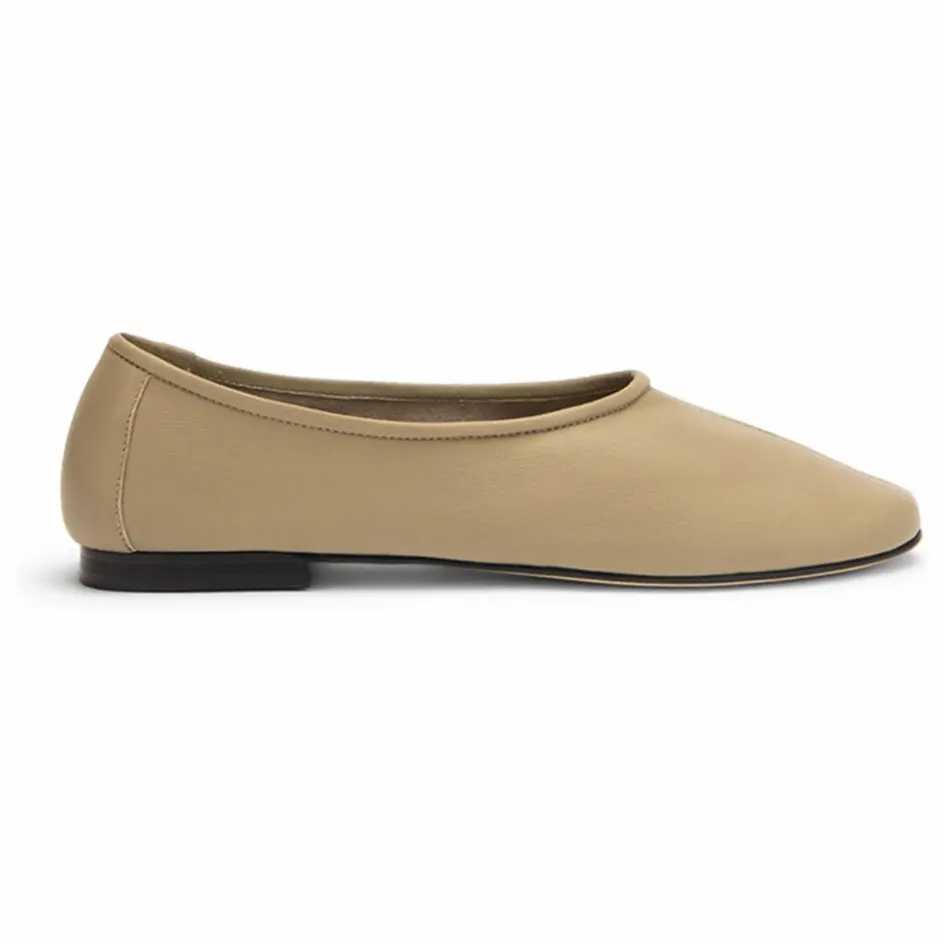 Hot BY FAR Ballerines Prudence Cuir Texturé | Beige