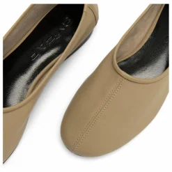 Hot BY FAR Ballerines Prudence Cuir Texturé | Beige