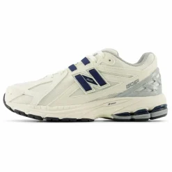 New Balance Baskets*Baskets Lacets 1906 |