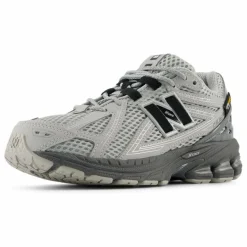 New Balance Baskets Lacets 1906 || Baskets