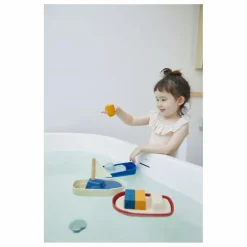 New Plan Toys Bateau en caoutchouc naturel Multicolore