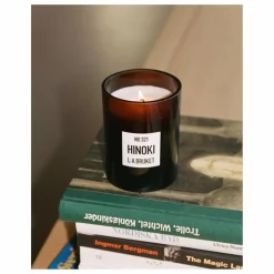 Sale Bougie parfumée Hinoki - 260g | Homme Bougies, Senteurs|Bougies, Senteurs