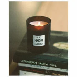 Sale Bougie parfumée Hinoki - 260g | Homme Bougies, Senteurs|Bougies, Senteurs