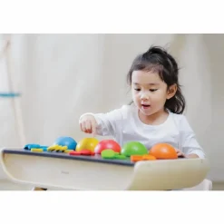 Sale Bureau pour enfant - Plateau noir en planwood Enfant Bureaux, Tables Enfant