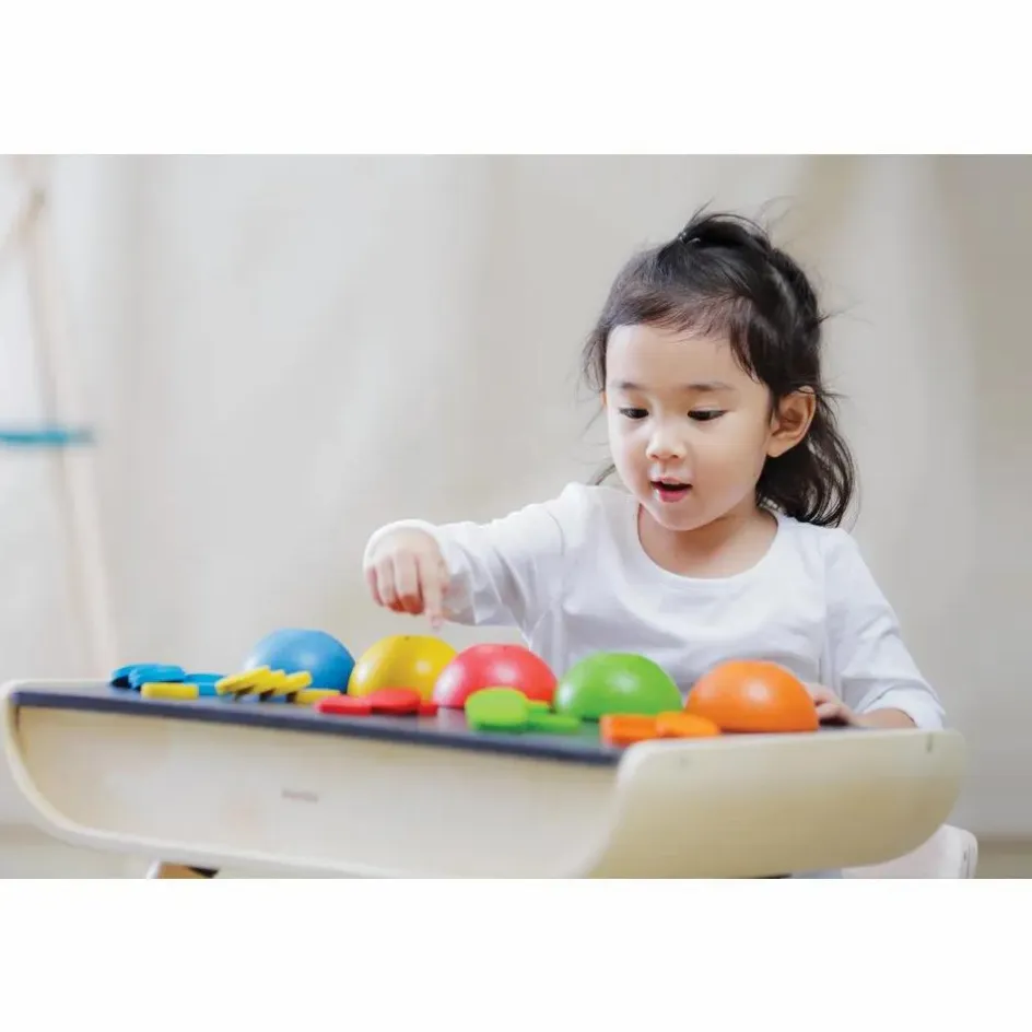 Sale Bureau pour enfant - Plateau noir en planwood Enfant Bureaux, Tables Enfant