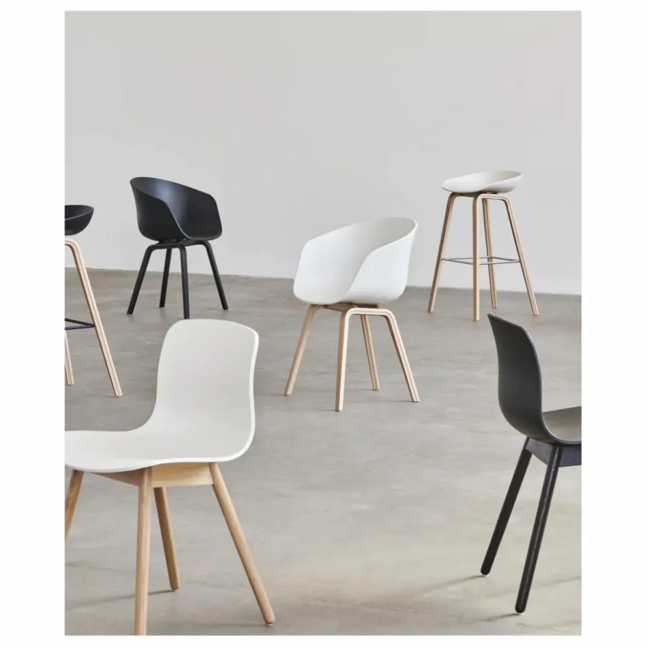 Online Hay Chaise AAC22 | White