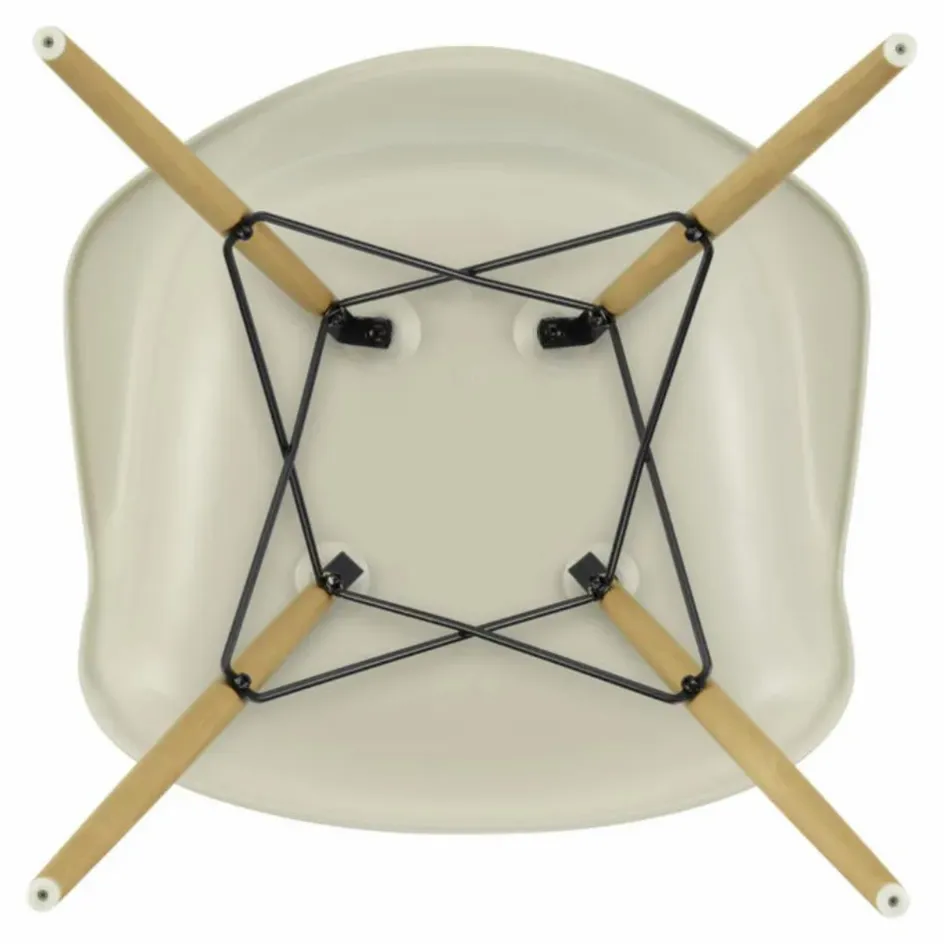 New Chaise DAW - piétement érable - Charles & Ray Eames | Chaises, Tabourets, Bancs