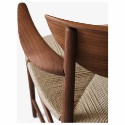 & Tradition Chaise Drawn HM4 en bois avec accoudoirs || Chaises, Tabourets, Bancs
