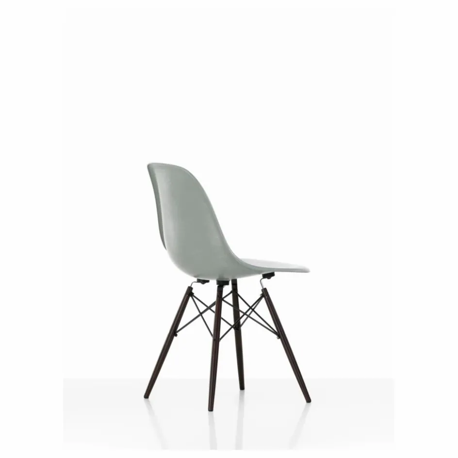 Clearance Chaise DSW Fiberglass - piètement en érable - Charles & Ray Eames | Chaises, Tabourets, Bancs