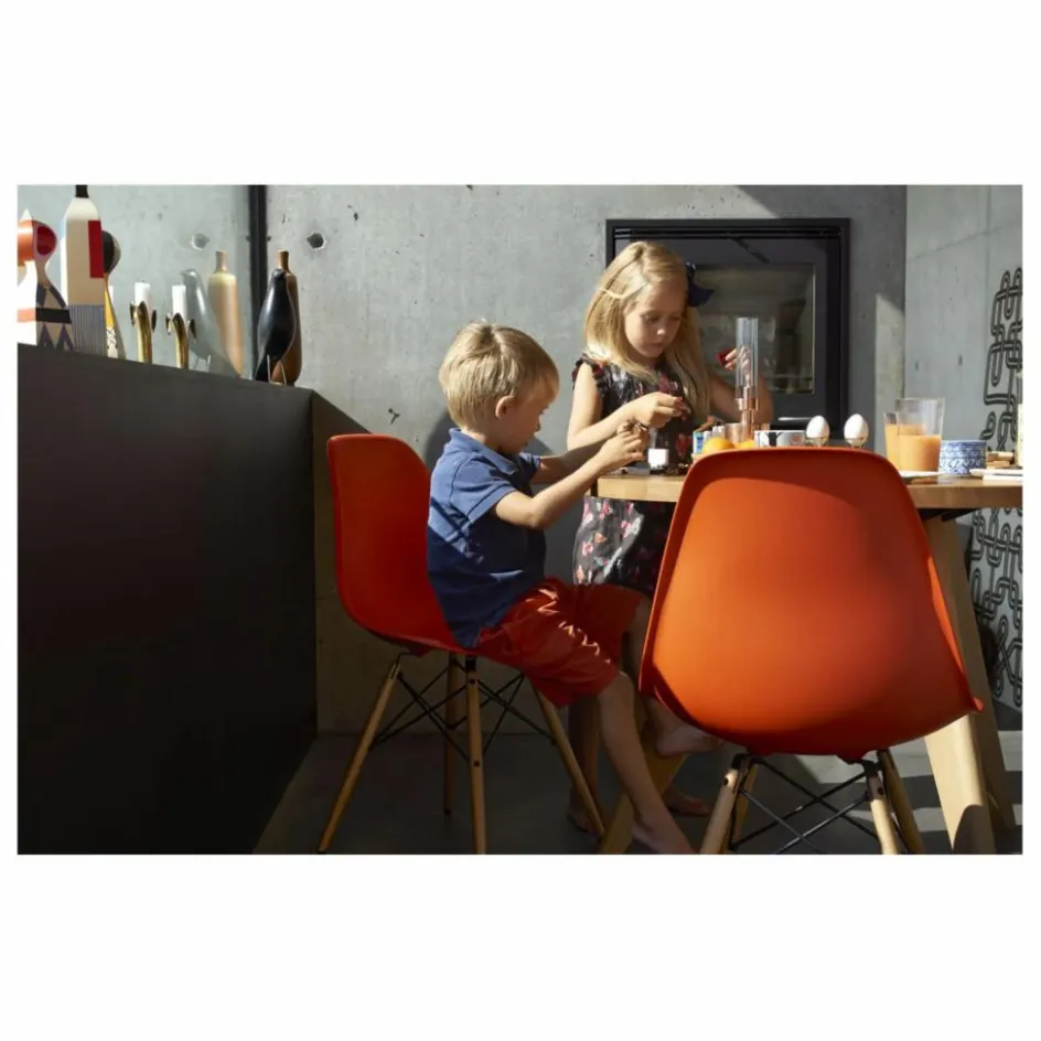 Clearance Vitra Chaise DSW plastic - piètement érable - Charles & Ray Eames | Orange Rouille