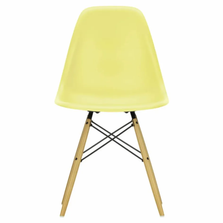 Chaise DSW plastic - piètement érable - Charles & Ray Eames | Chaises, Tabourets, Bancs
