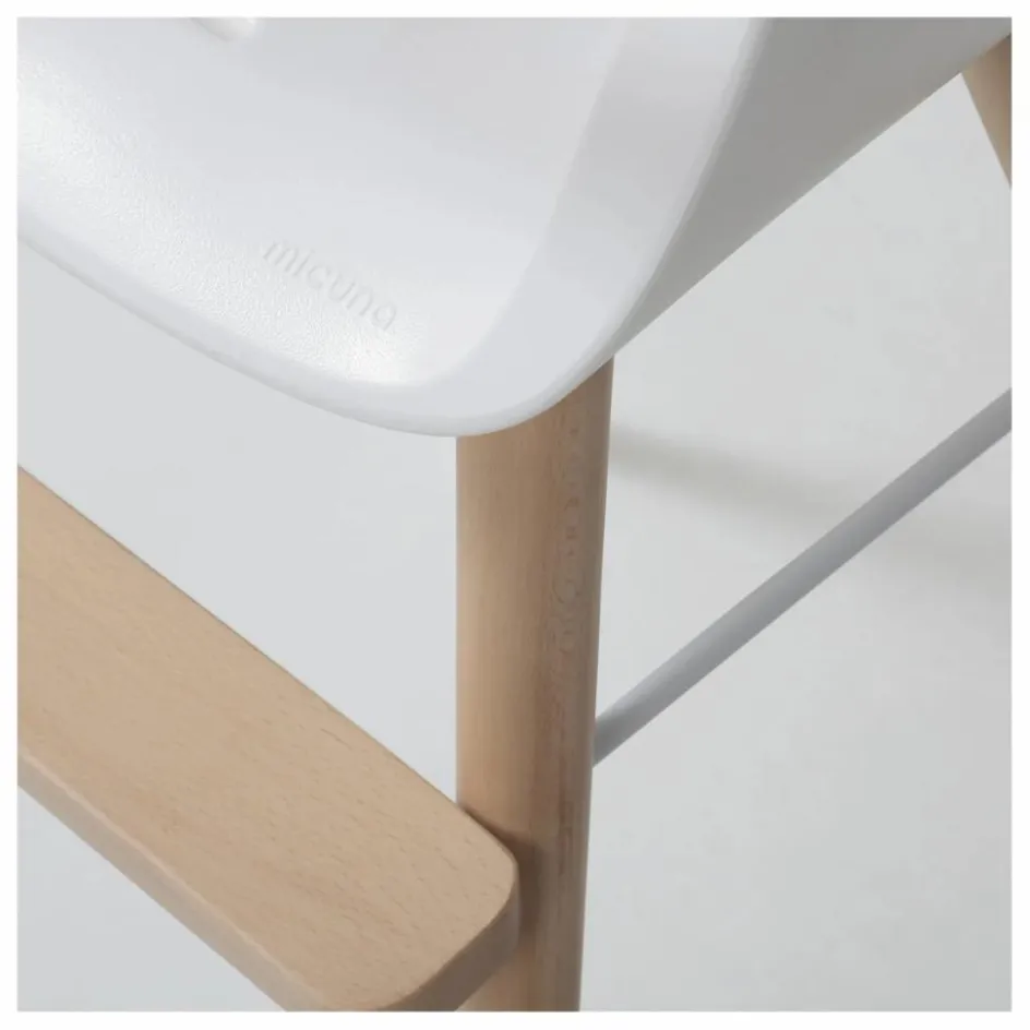Micuna Chaise haute OVO LUXE ONE harnais en simili cuir beige || Chaises Hautes|Chaises Hautes, Transats