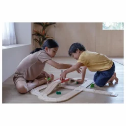 New Circuit automobile et ses accessoires en bois Garages, Circuits