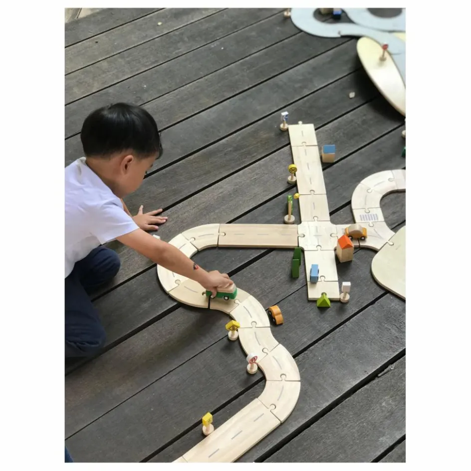 New Circuit automobile et ses accessoires en bois Garages, Circuits