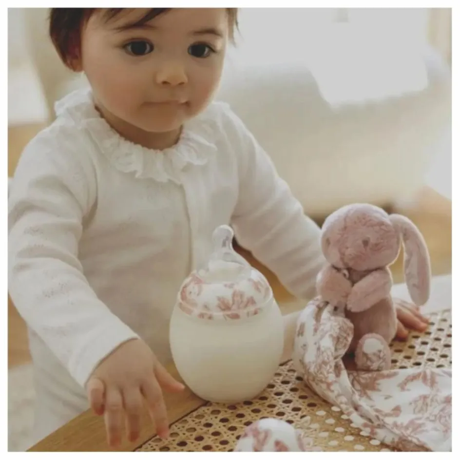 Elhée Coffret biberon en silicone médical et doudou lange Augustin le lapin Toile de Jouy - x Tartine et Chocolat || Biberons|Cadeau De Naissance