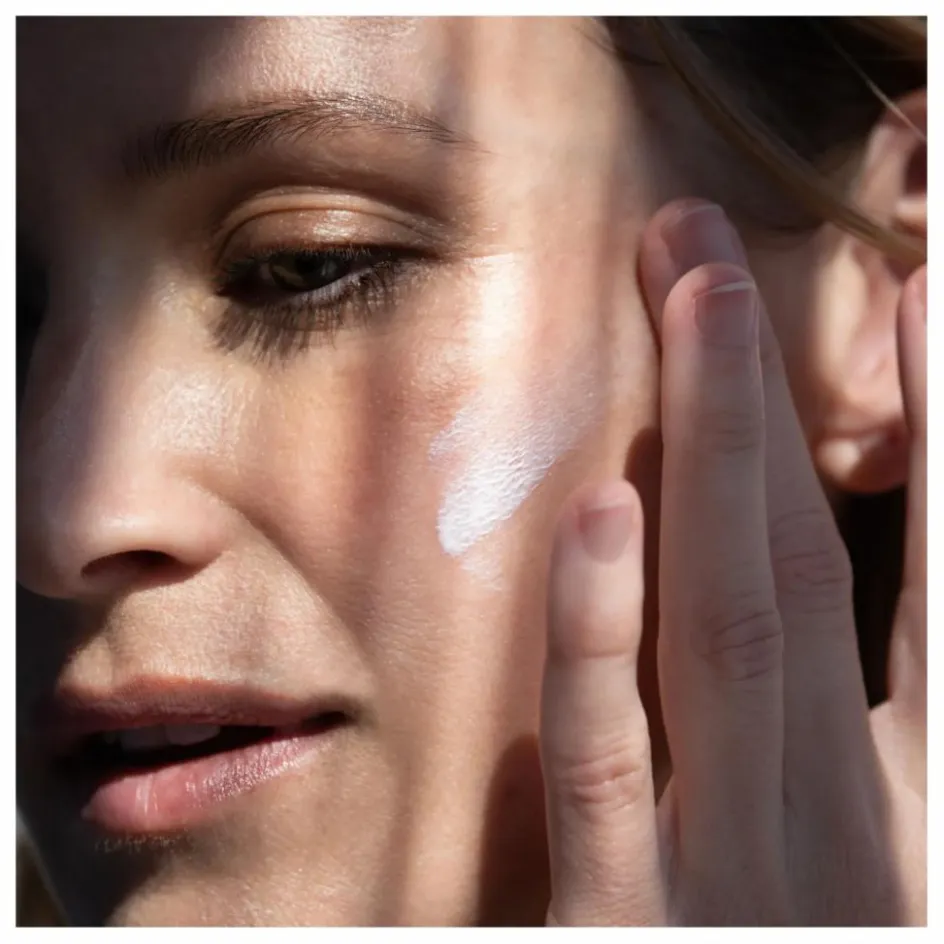 Femme Odacité Soins Du Visage|Taille Voyage*Ecran solaire invisible SPF50 Mineral Drops - 30 ml