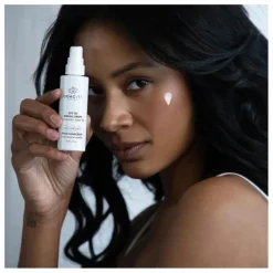 Femme Odacité Soins Du Visage|Taille Voyage*Ecran solaire invisible SPF50 Mineral Drops - 30 ml