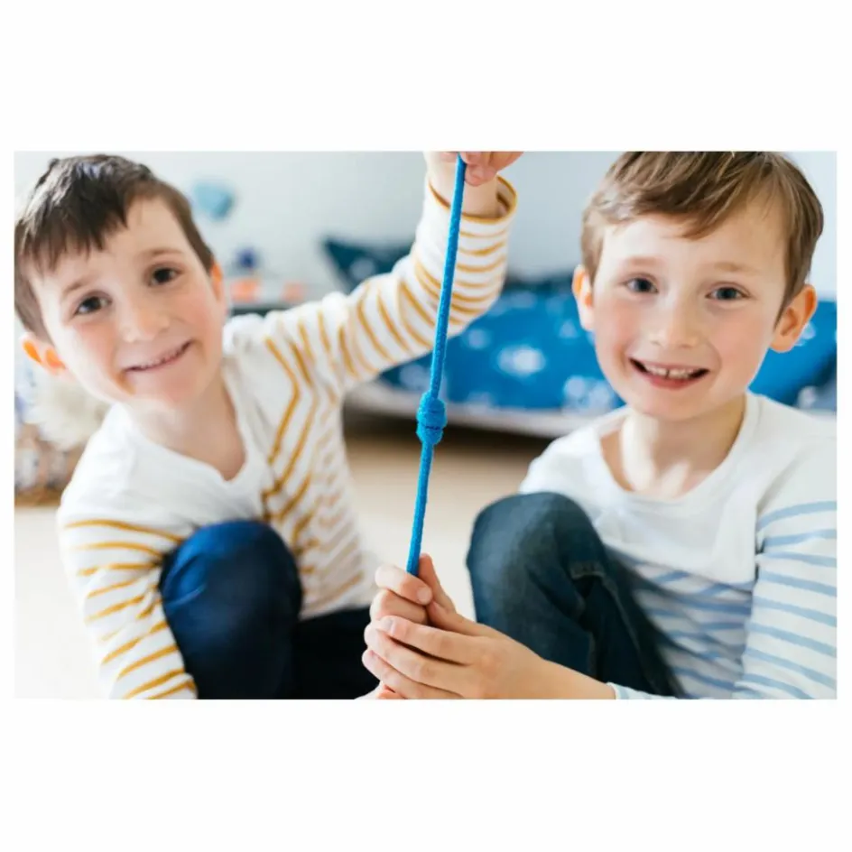 En Cavale Enquête par courrier - Science et magie| Jeux De Société|Jeux Éducatifs