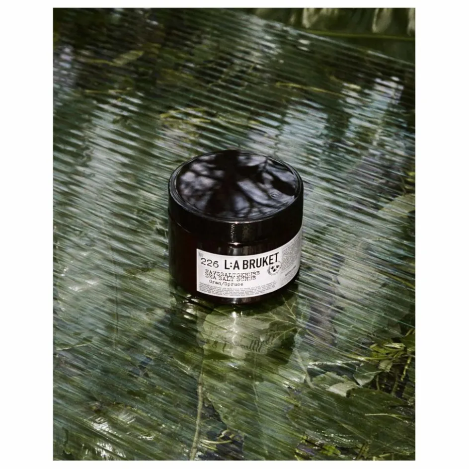 Sale L:A BRUKET Gommage corps au sel marin Épicéa 226 - 420g Non teinté