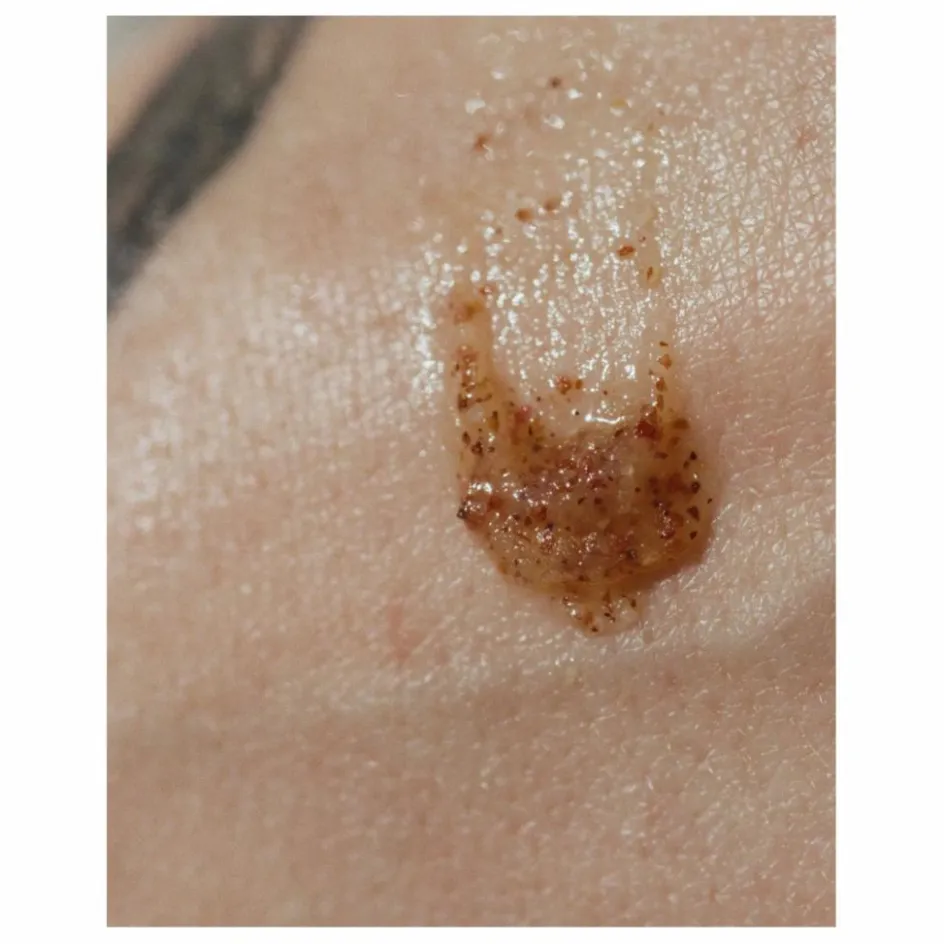 L:A BRUKET Gommage doux pour les lèvres 270 - 15ml|Femme Soins Du Visage|Taille Voyage