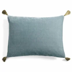 Clearance Le Monde Sauvage Housse de coussin en velours de soie Goa Bleu ciel
