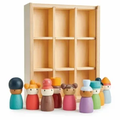 Tender Leaf Toys Hôtel Happy Folk et ses personnages en bois| Maisons De Poupées