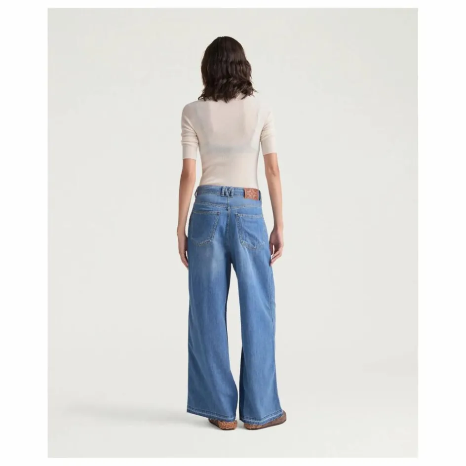 Momoni Jean Oak ||Femme Jeans