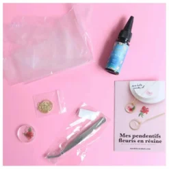 La Petite Épicerie Loisirs Créatifs*Kit DIY - Mes pendentifs fleuris en résine