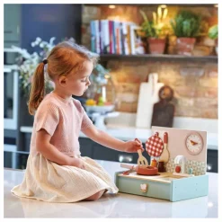 Hot Tender Leaf Toys Kitchenette et ses accessoires en bois Multicolore