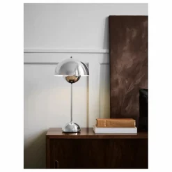 & Tradition Luminaires*Lampe à poser Flowerpot VP3, Verner Panton, 1969 |