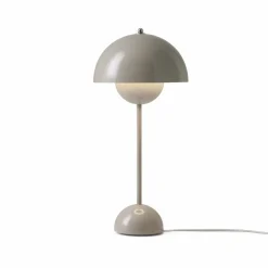 & Tradition Luminaires*Lampe à poser Flowerpot VP3, Verner Panton, 1969 |