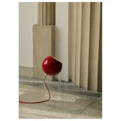 Outlet & Tradition Lampe à poser Topan VP14 | Rouge vermillon