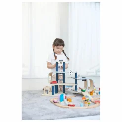 Plan Toys Ma grande gare en bois| Garages, Circuits