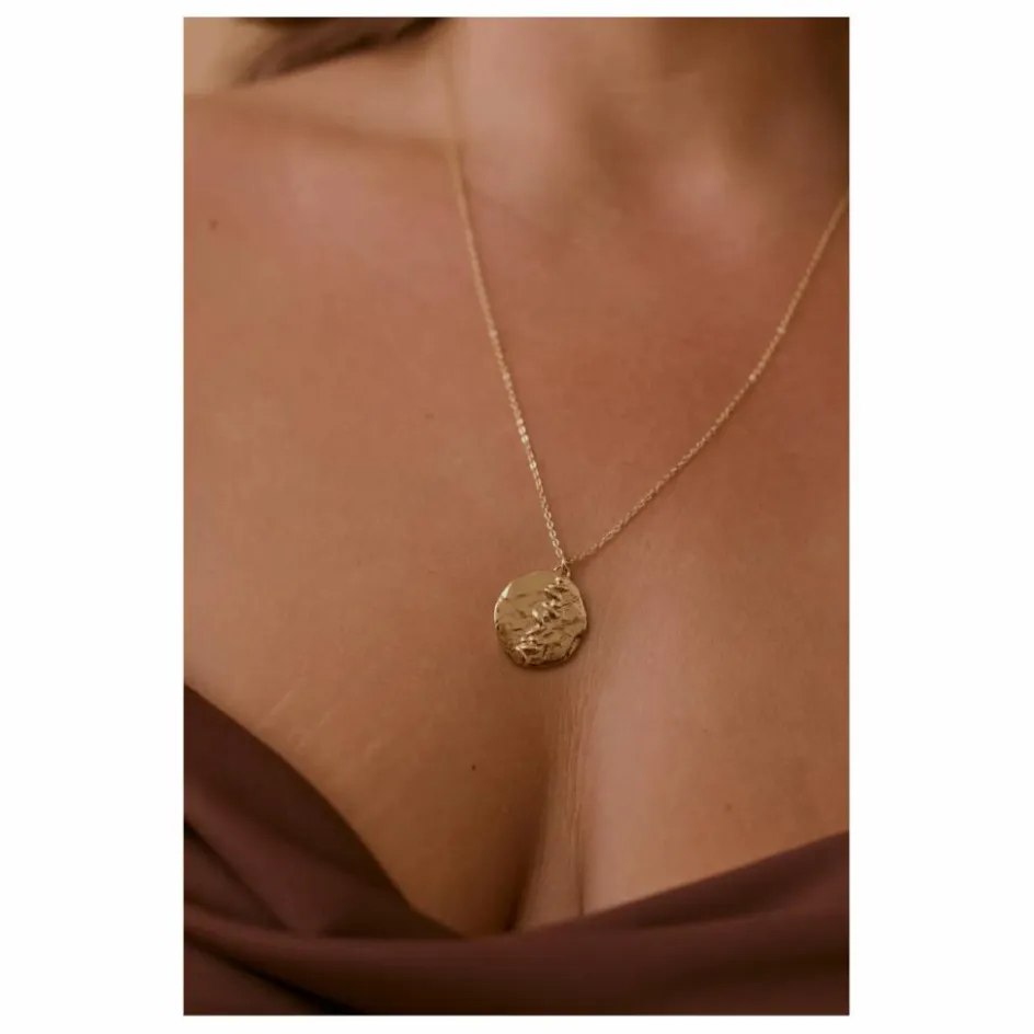 Femme Louise Damas Colliers*Médaille Jane |