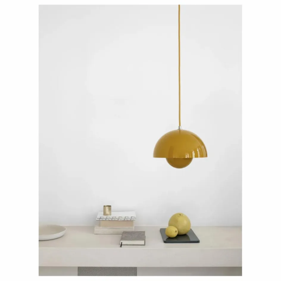 & Tradition Suspension Flowerpot VP1, Verner Panton, 1968 || Luminaires