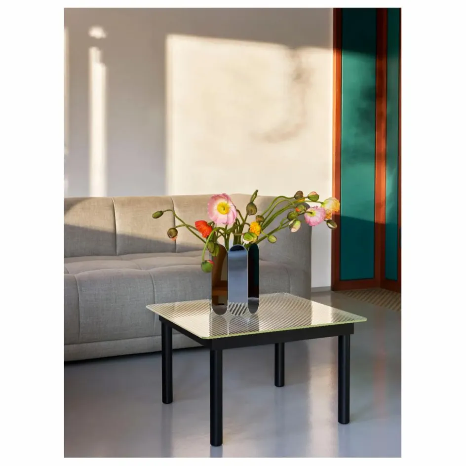 Hay Tables, Bureaux*Table basse en verre Kofi, pietement en chêne |