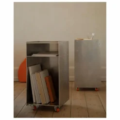 Hot Table d'appoint Rivet box en Tables, Bureaux