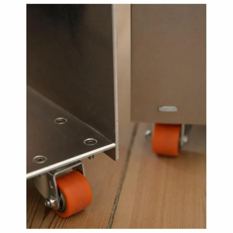 Hot Table d'appoint Rivet box en Tables, Bureaux