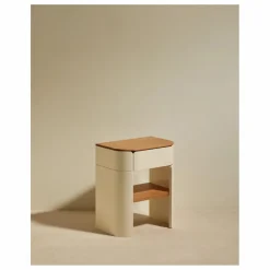 Hot Maison Sarah Lavoine Table de chevet laquée Equilibre | Ecru