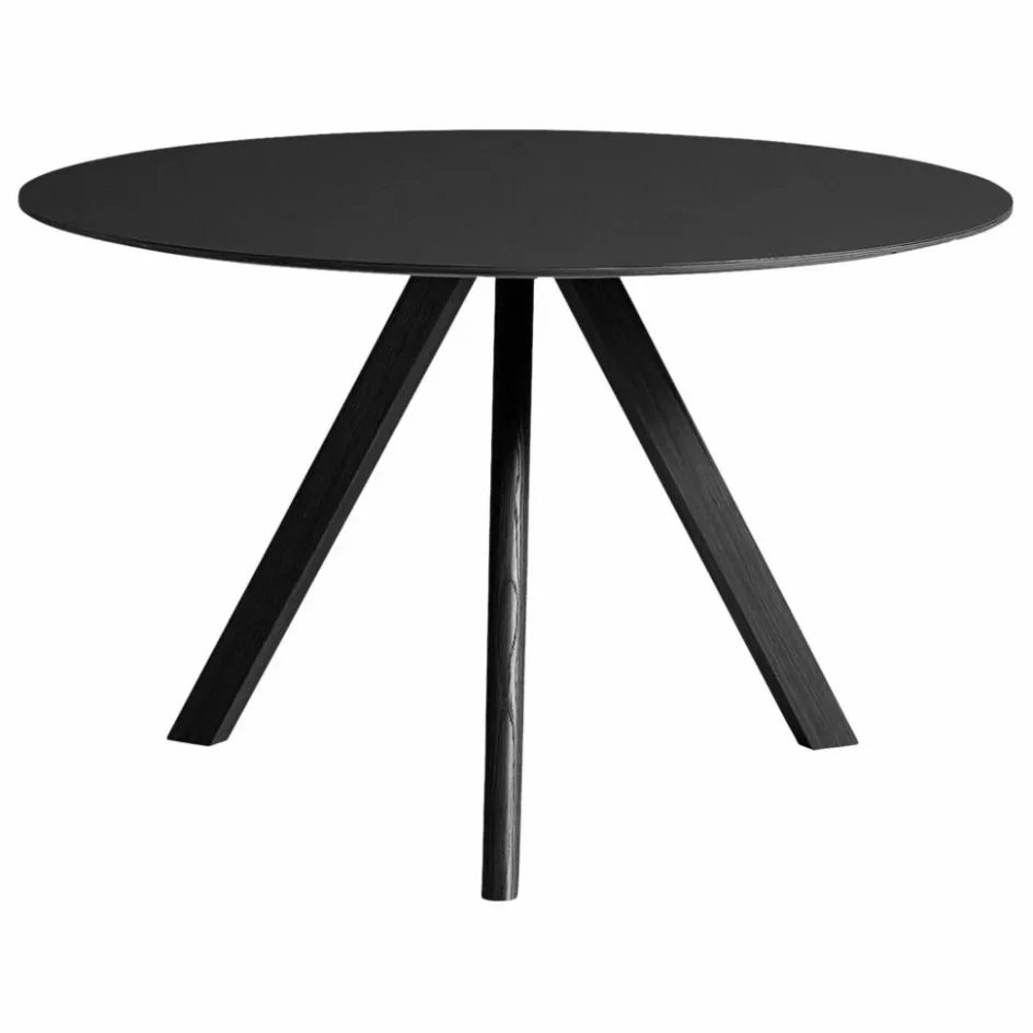 Hay Tables, Bureaux*Table ronde laquée CPH20, pietement en chêne |