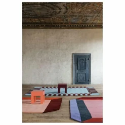 Layered Tapis en laine Teklan Frame, Tekla Evelina Severin || Tapis