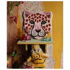 Online Doing Goods Tapis tête de léopard Pinky en laine | Rose