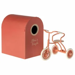 Maileg Poupées*Tricycle et son abri |