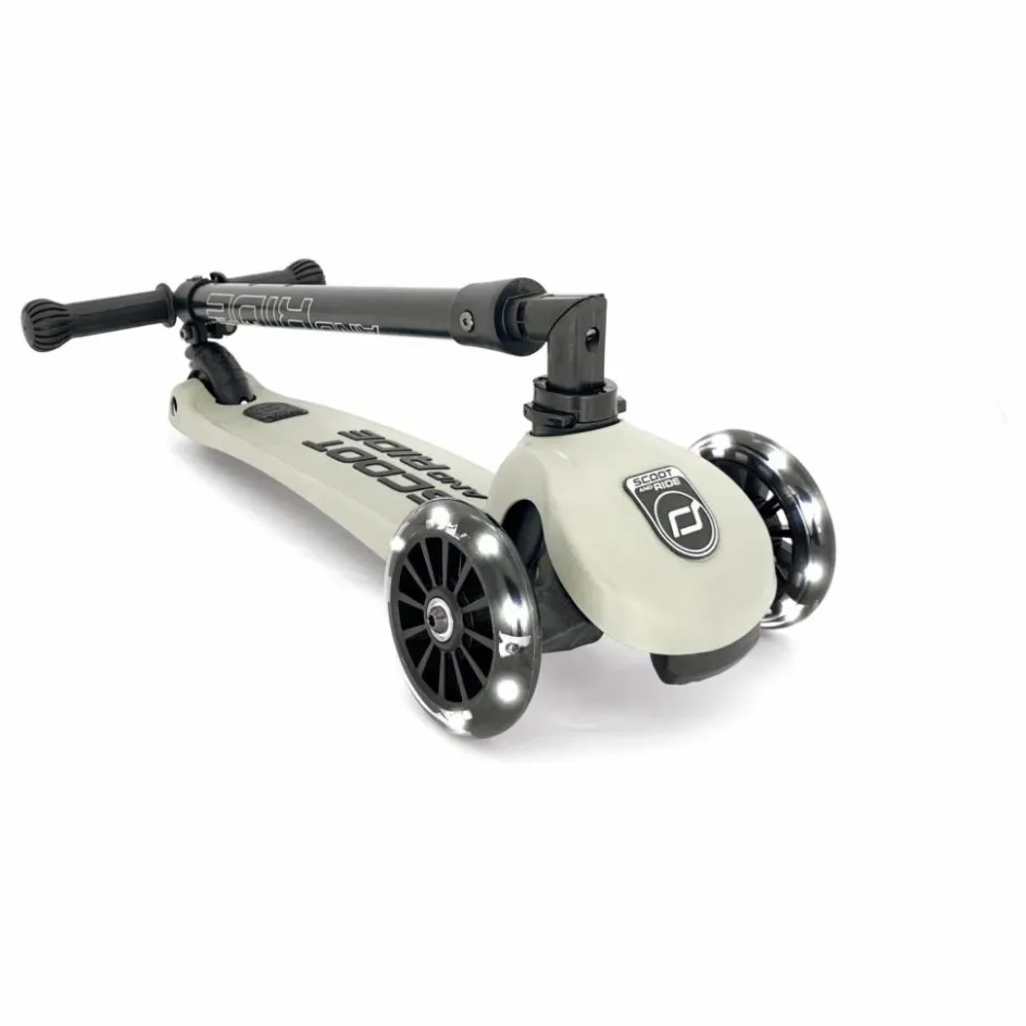 Scoot & Ride Trottinette Highwaykick 3 LED || Skates, Trottinettes