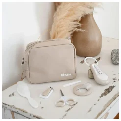 Online Béaba Trousse de toilette avec 7 accessoires | Argile