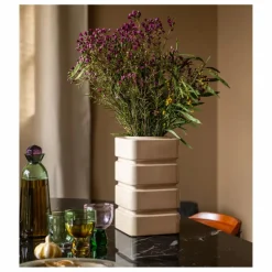 The Socialite Family Vases, Objets Déco*Vase Donna en céramique |
